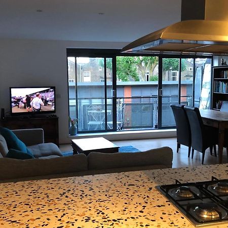 Spacious, Bright And Modern Flat In Holloway London Ngoại thất bức ảnh