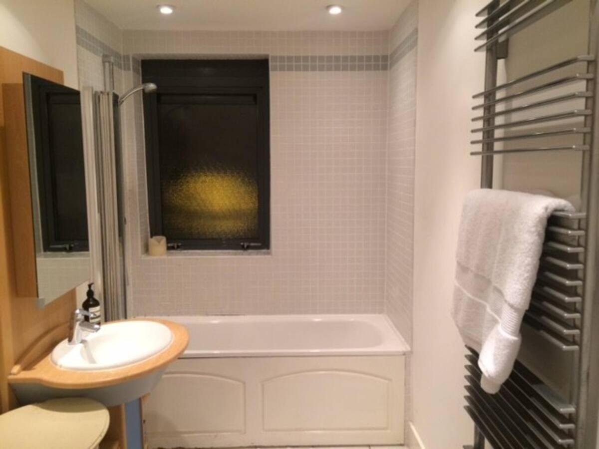 Spacious, Bright And Modern Flat In Holloway London Ngoại thất bức ảnh